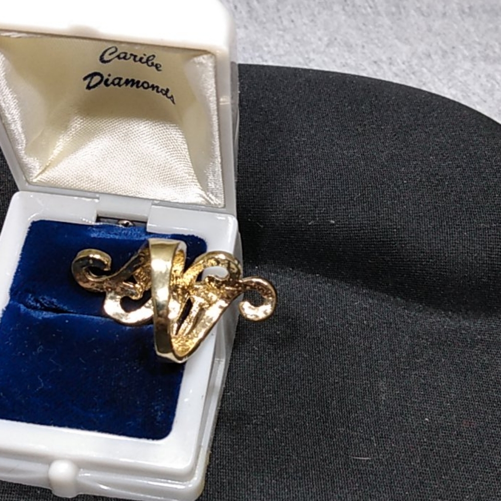 Beautiful Lady Ring - image 2